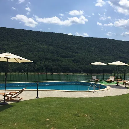 Eco House Kitana Πανσιόν