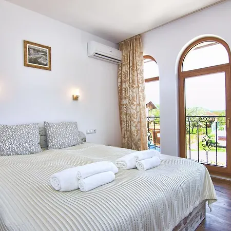 Eco House Kitana